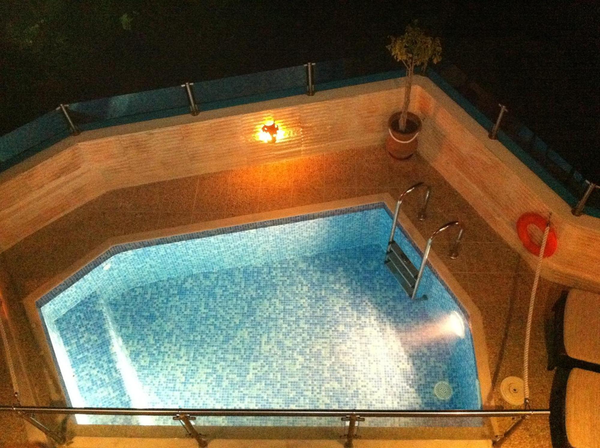 Nectarios Villa - Studios & Suites Adults Only Fira  Ngoại thất bức ảnh